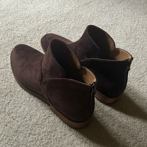 BRAND NEW!! SONOMA Ankle Riding Boot in Chocolate Brown!! - Picture 1 of 10